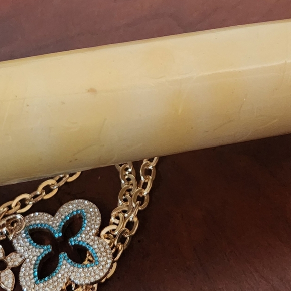 Louis Vuitton Monogram Vernis Pochette Bag - Picture 6 of 8